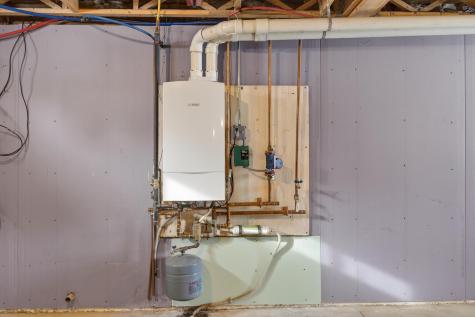 30 Elliott Avenue Lewiston ME 04240