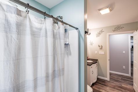 13 Silver Way Oxford ME 04270