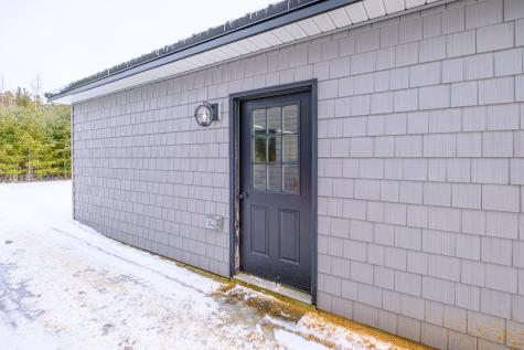 13 Silver Way Oxford ME 04270