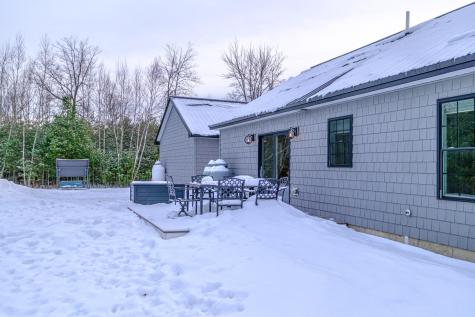 13 Silver Way Oxford ME 04270