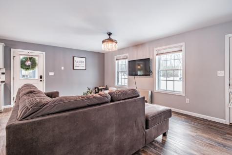 13 Silver Way Oxford ME 04270