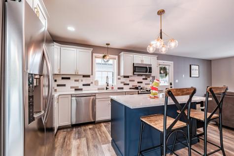 13 Silver Way Oxford ME 04270