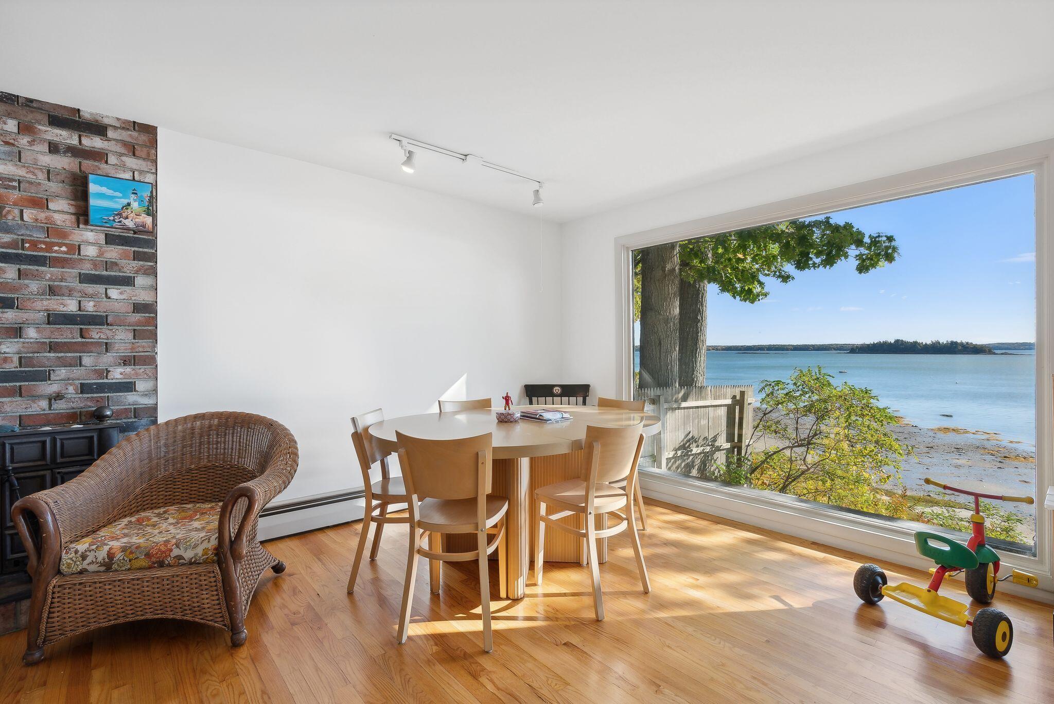 58 Maquoit Drive Freeport ME 04032