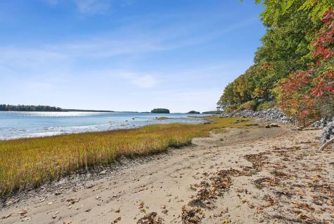 58 Maquoit Drive Freeport ME 04032