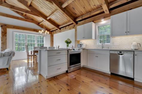 4 Kings Lane Kennebunkport ME 04046