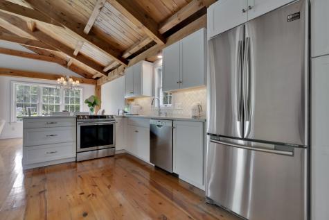 4 Kings Lane Kennebunkport ME 04046