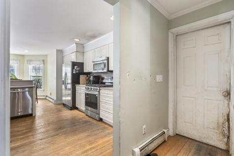 8 Days Landing Biddeford ME 04005