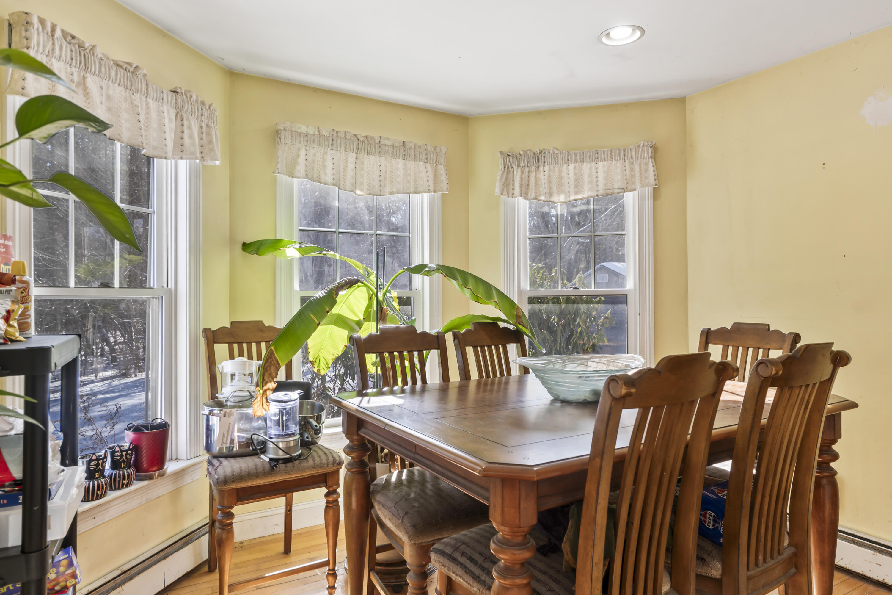 8 Days Landing Biddeford ME 04005