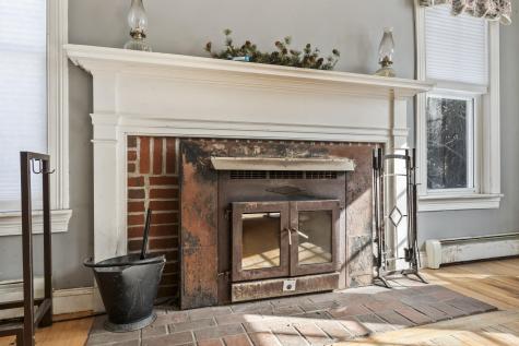 8 Days Landing Biddeford ME 04005