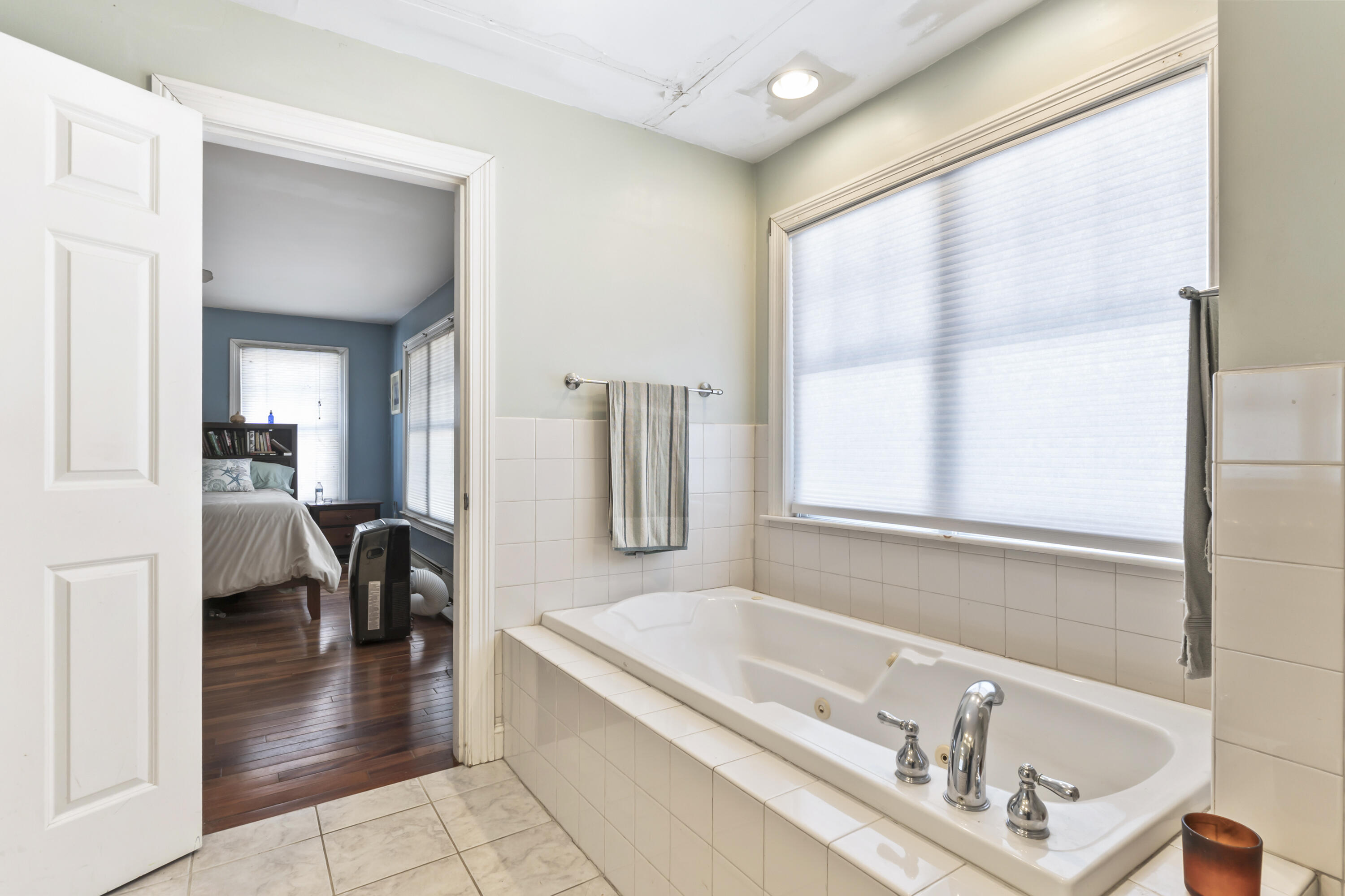 8 Days Landing Biddeford ME 04005