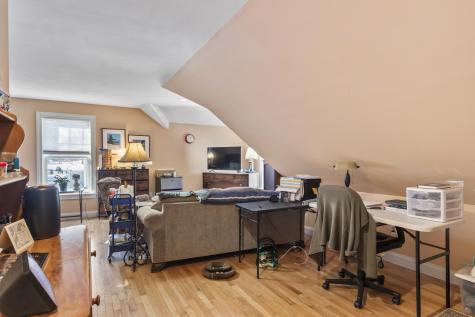 8 Days Landing Biddeford ME 04005