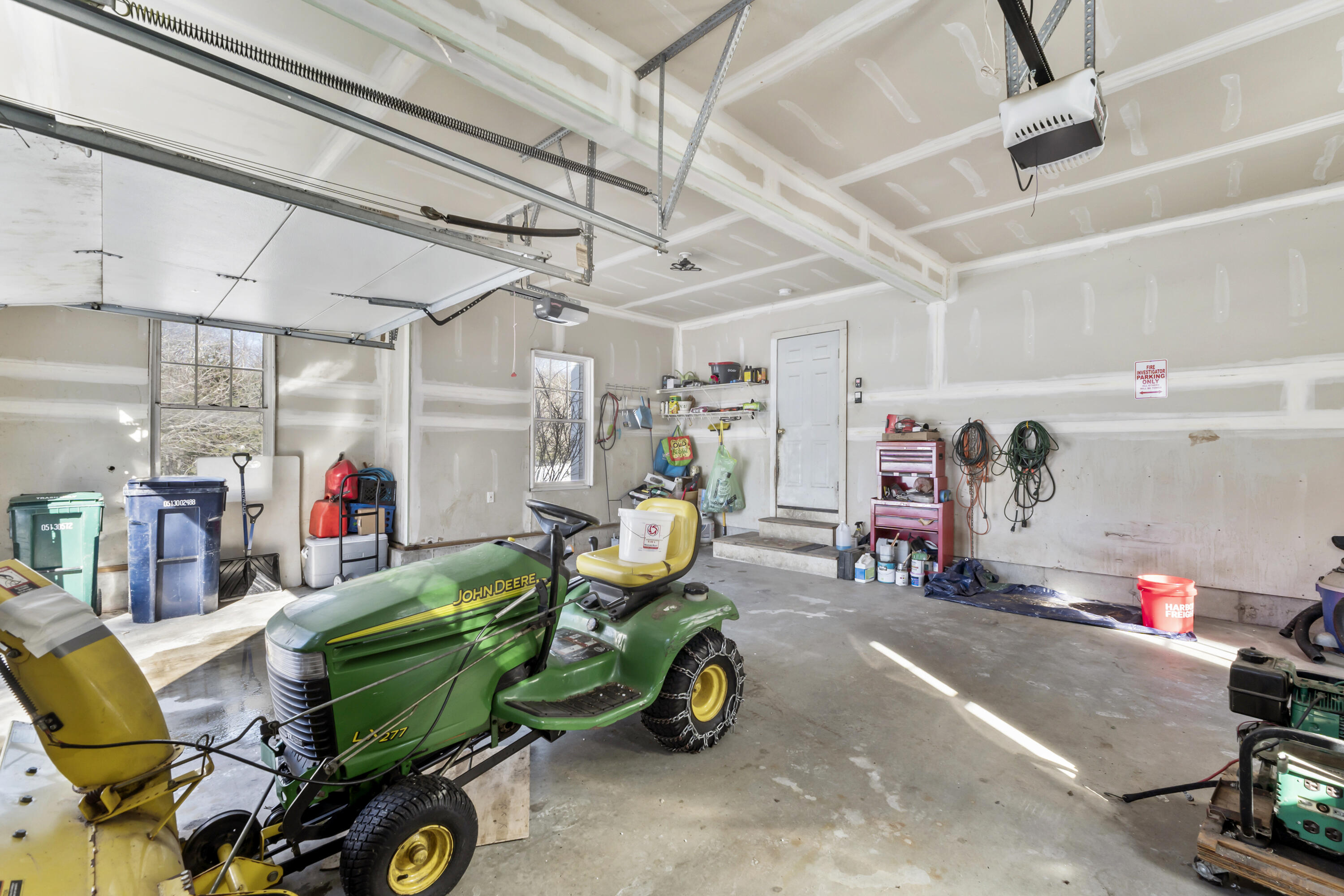 8 Days Landing Biddeford ME 04005