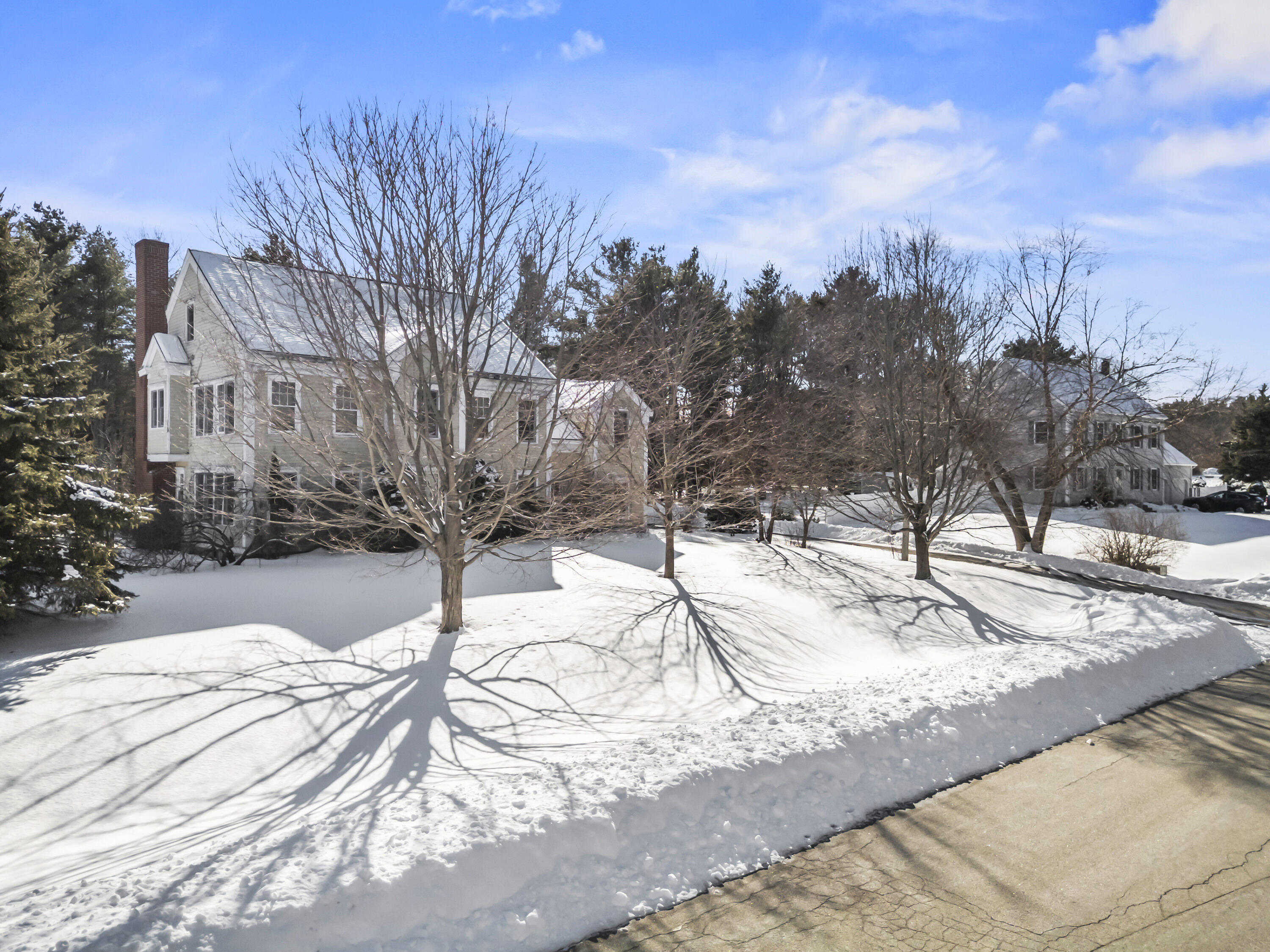 8 Days Landing Biddeford ME 04005