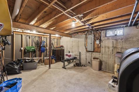 8 Days Landing Biddeford ME 04005