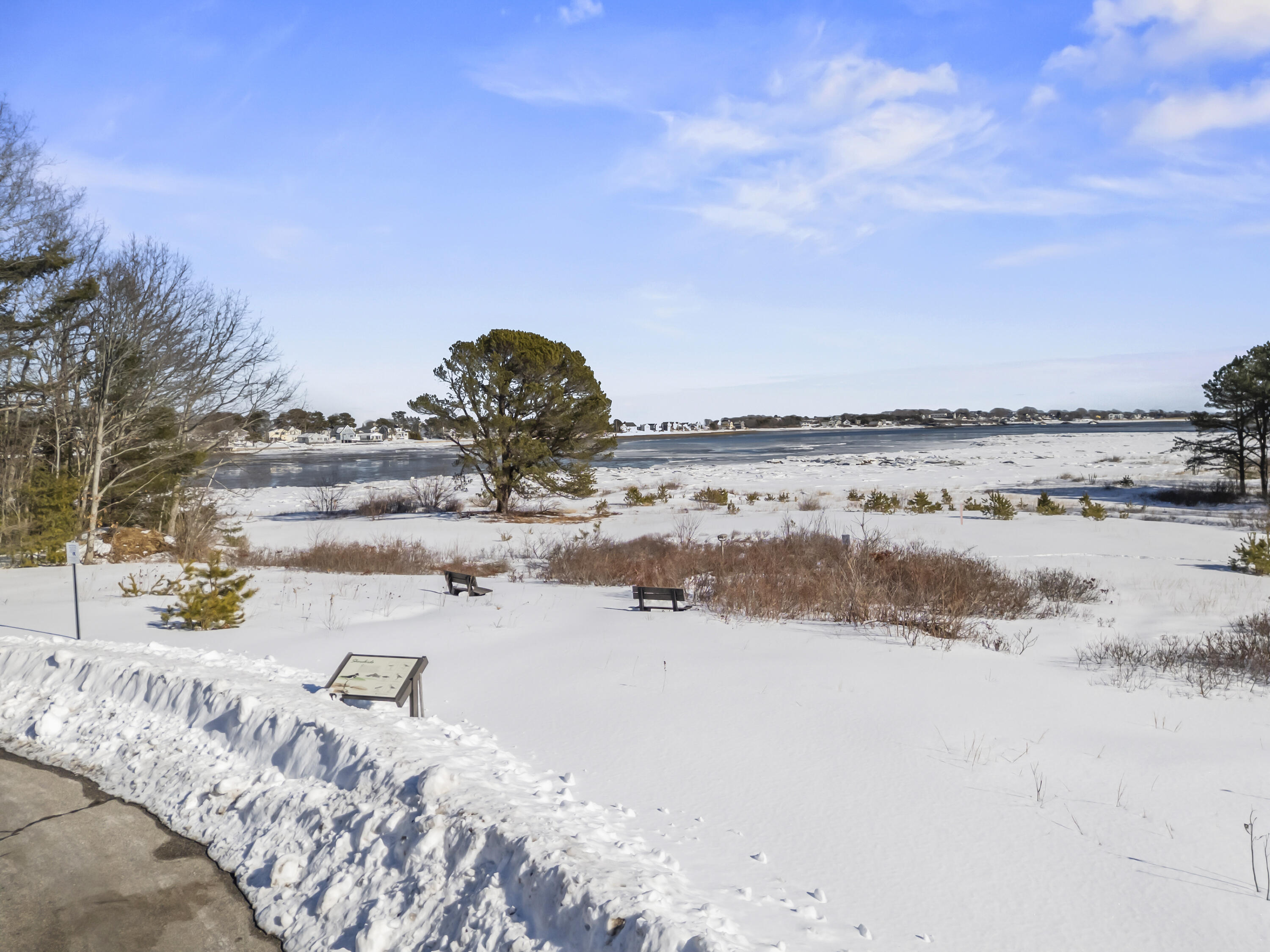 8 Days Landing Biddeford ME 04005