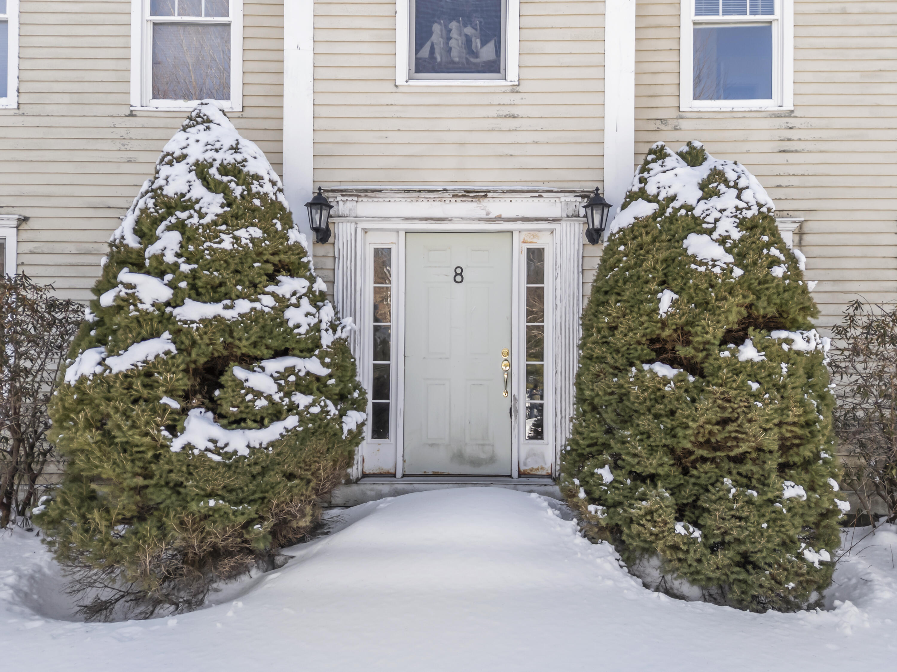 8 Days Landing Biddeford ME 04005