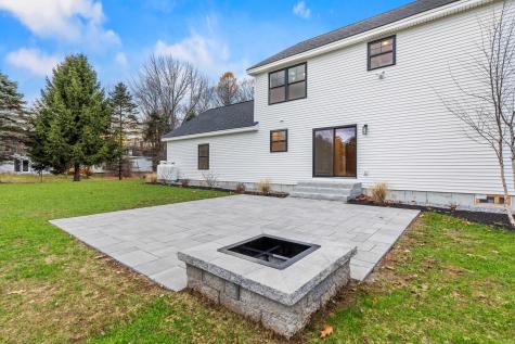 19 Read Road Windham ME 04062