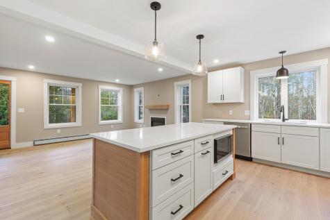 19 Read Road Windham ME 04062