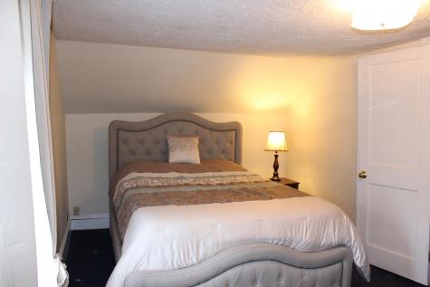 14 Rideout Avenue Lewiston ME 04240