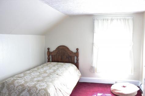 14 Rideout Avenue Lewiston ME 04240