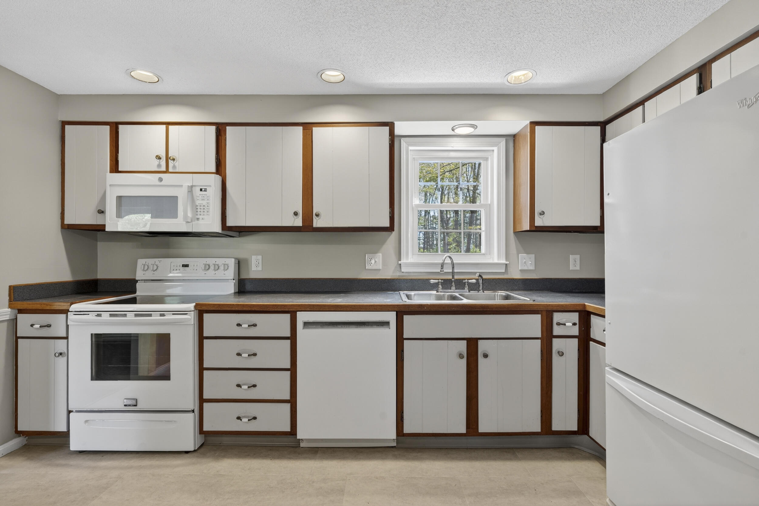 44 Winnocks Neck Road Scarborough ME 04074