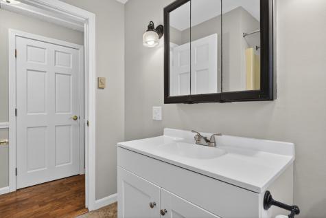44 Winnocks Neck Road Scarborough ME 04074