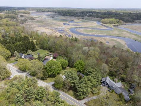 44 Winnocks Neck Road Scarborough ME 04074