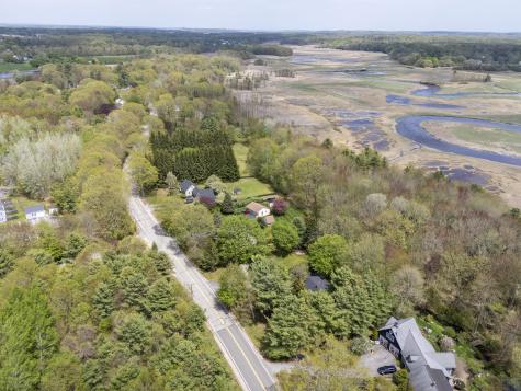 44 Winnocks Neck Road Scarborough ME 04074