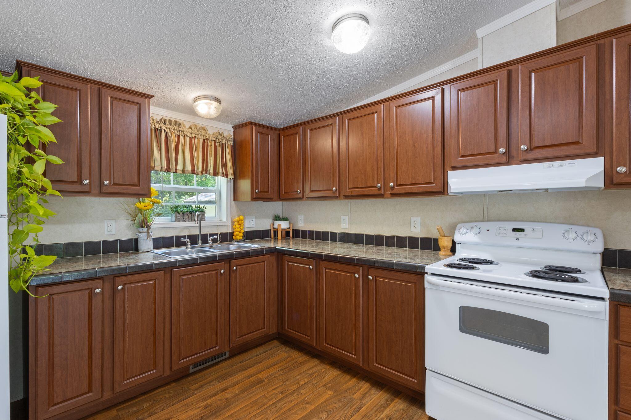 340 River Road Buxton ME 04093