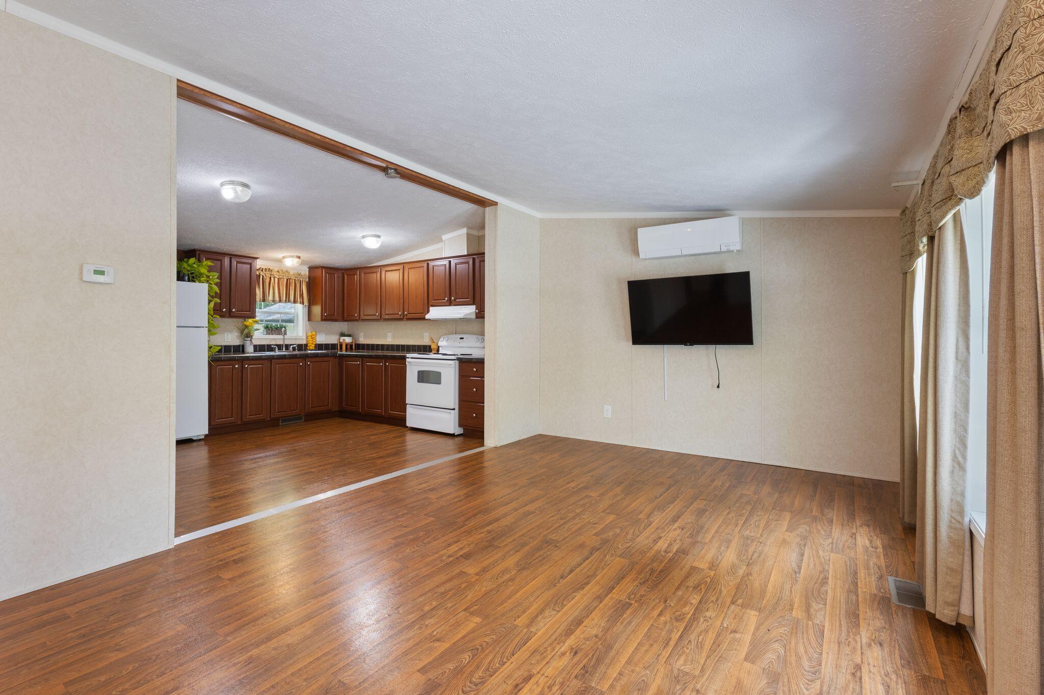 340 River Road Buxton ME 04093