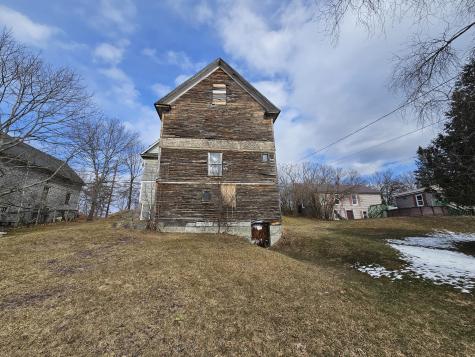 79 Pittsfield Avenue Hartland ME 04943