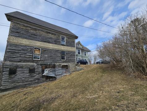 79 Pittsfield Avenue Hartland ME 04943