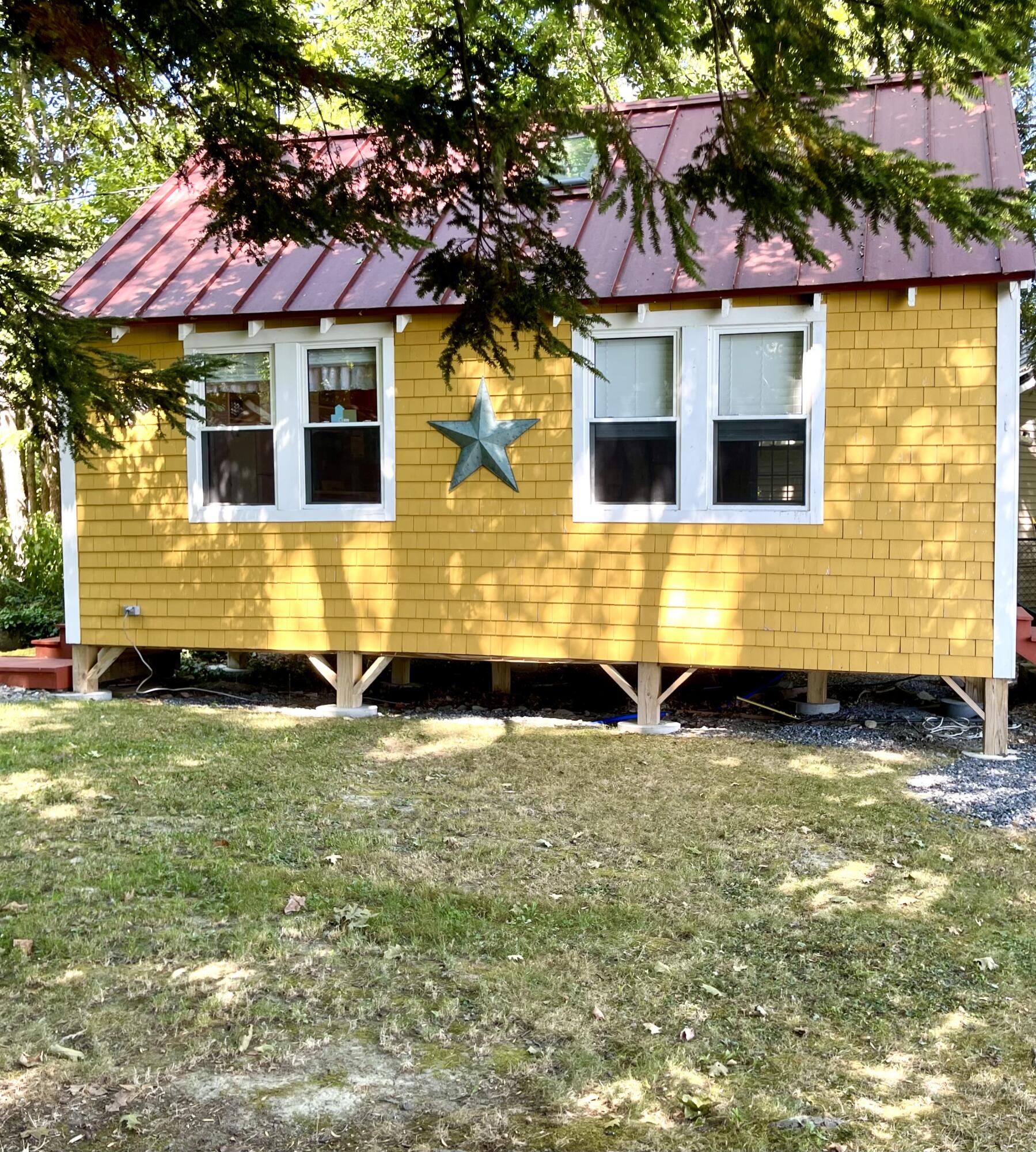 8 S Vigue Shore Road Albion ME 04910