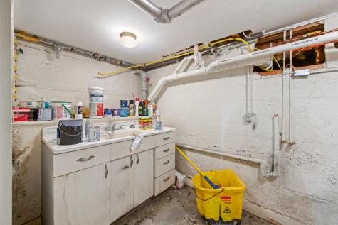 17 Grove Street Brewer ME 04412