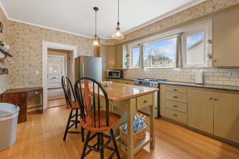 17 Grove Street Brewer ME 04412