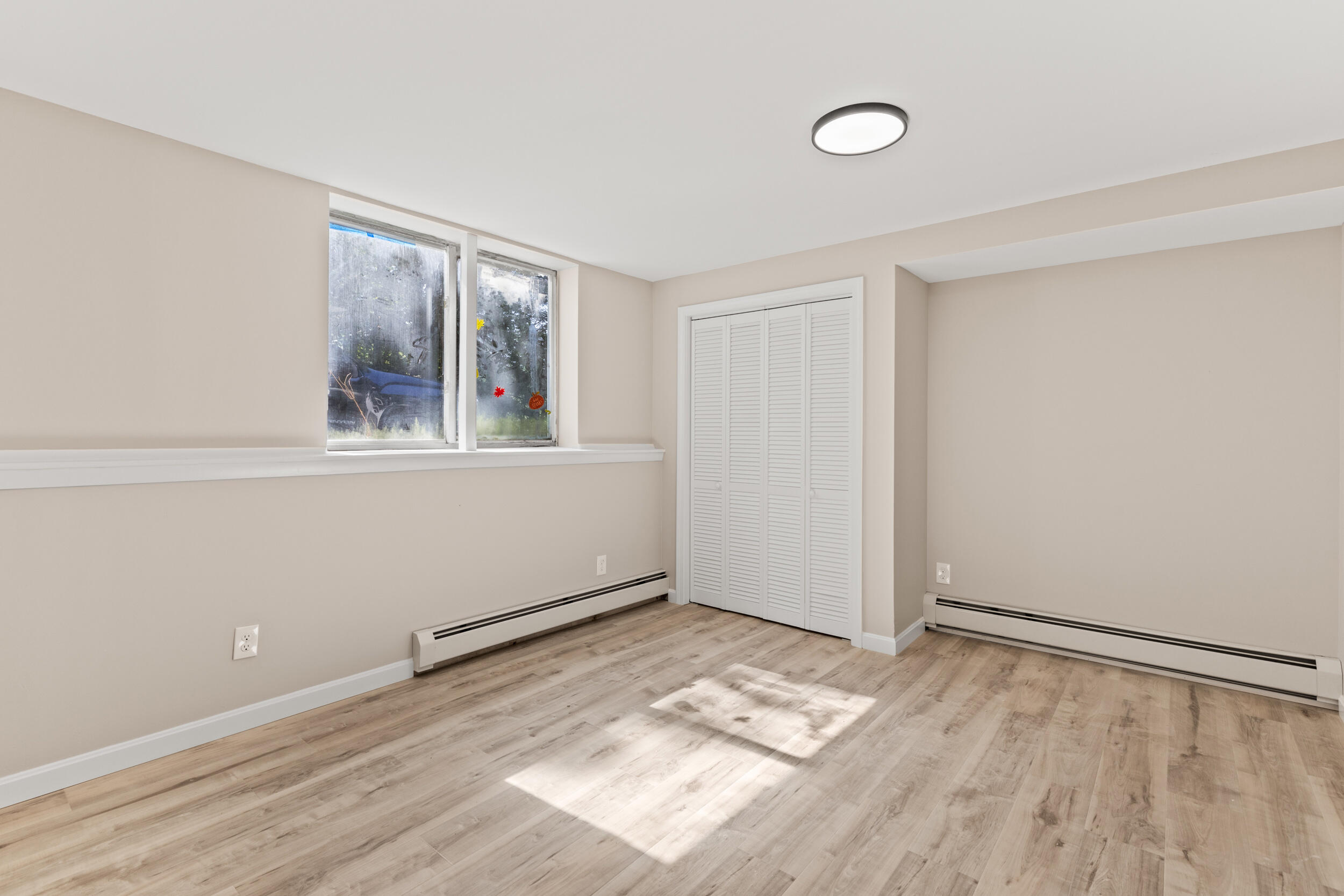 16 Tinker Lane Cumberland ME 04021