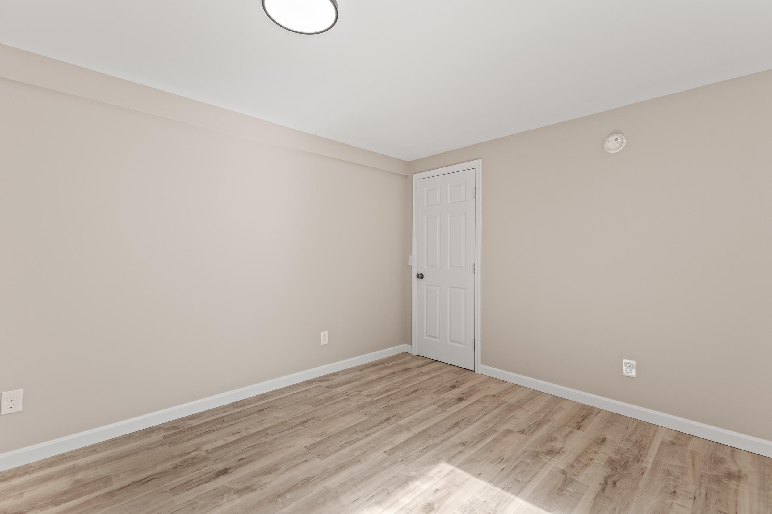 16 Tinker Lane Cumberland ME 04021