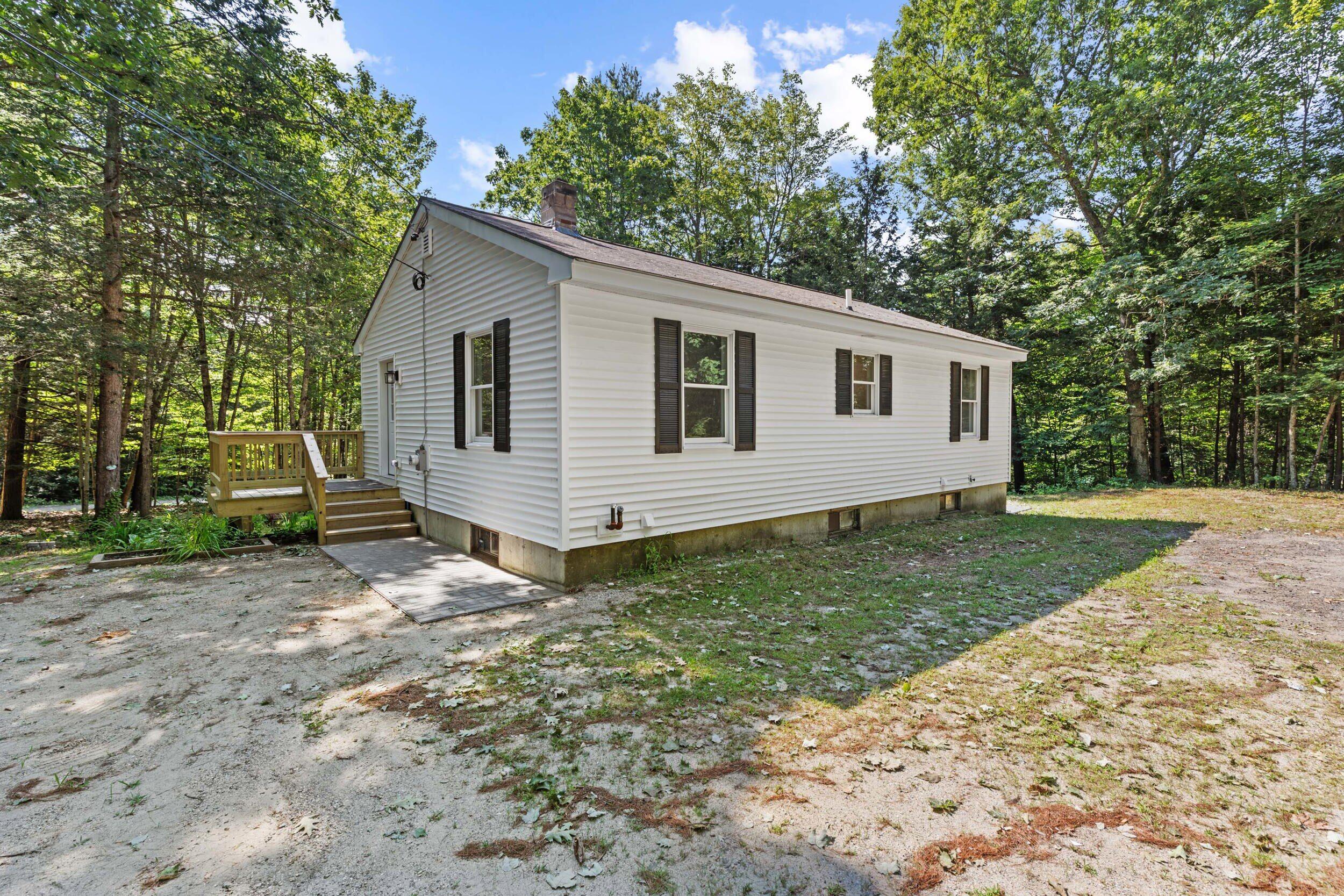 16 Tinker Lane Cumberland ME 04021