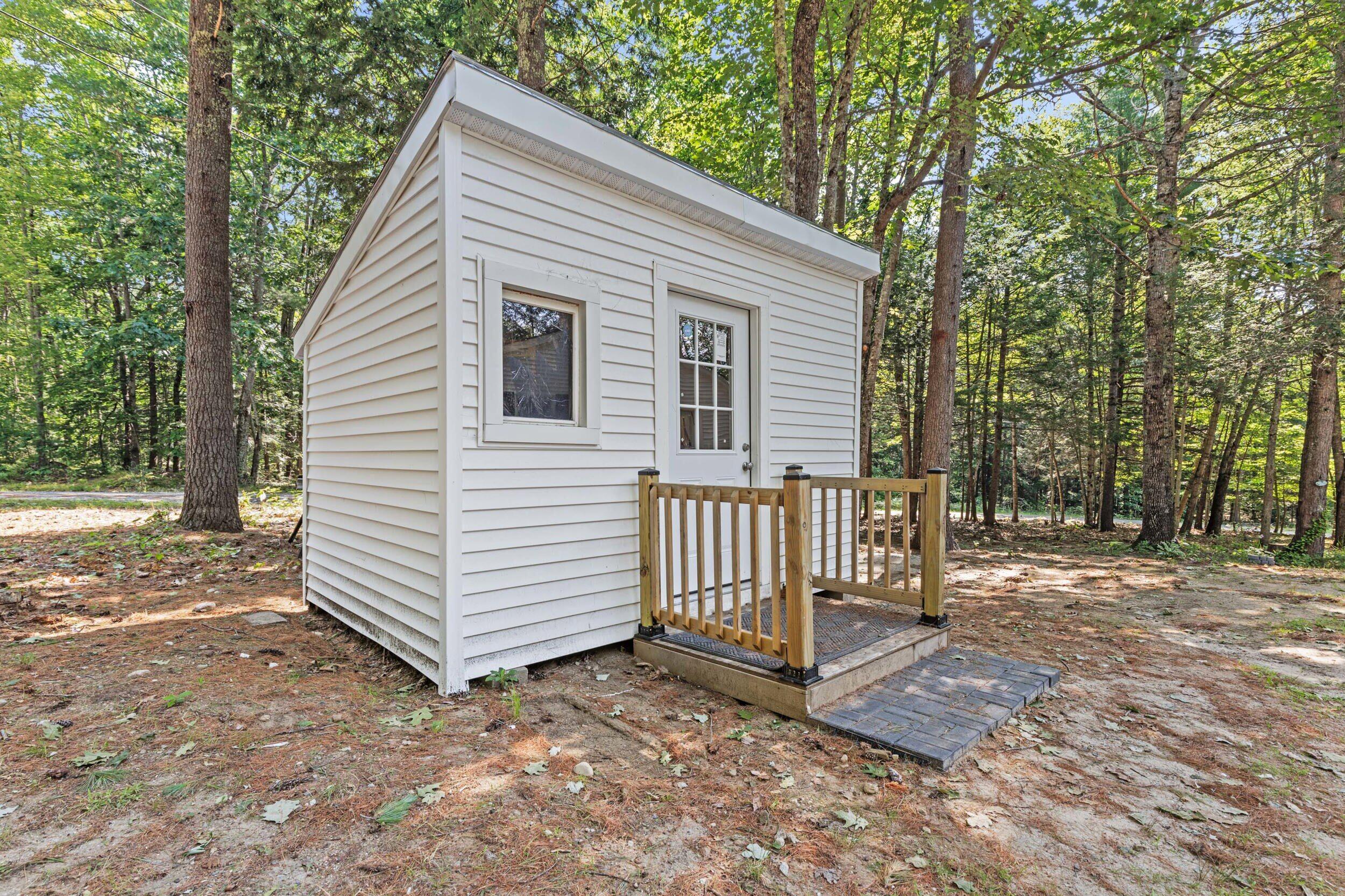 16 Tinker Lane Cumberland ME 04021