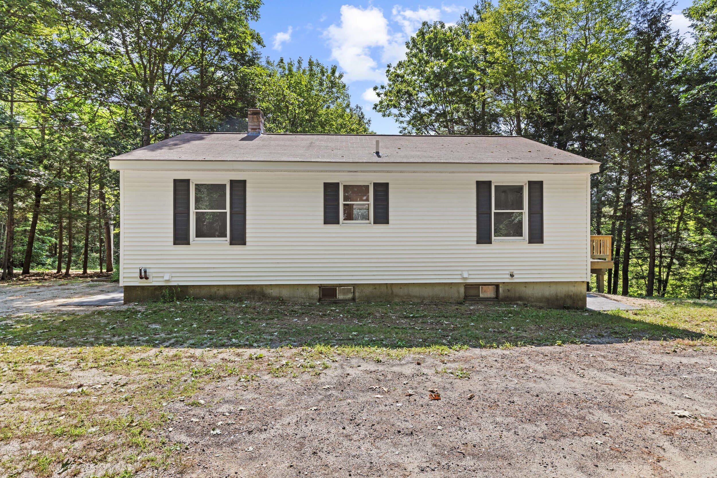 16 Tinker Lane Cumberland ME 04021