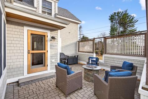 252 Foreside Road Falmouth ME 04105