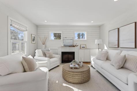 252 Foreside Road Falmouth ME 04105