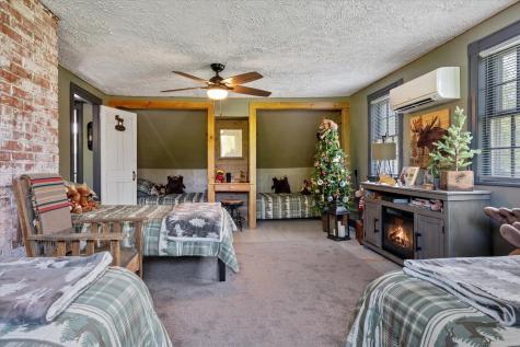 2103 Us Highway 1 Sullivan ME 04664