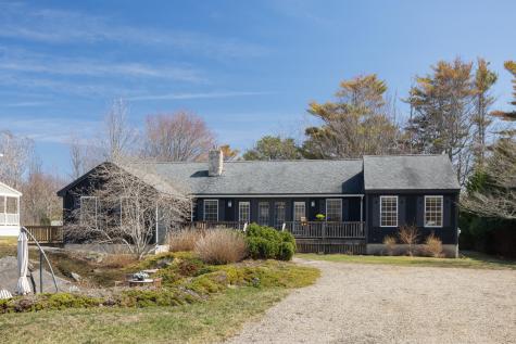 16 Fort Hill Ext Avenue York ME 03909