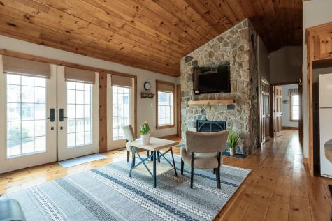 16 Fort Hill Ext Avenue York ME 03909