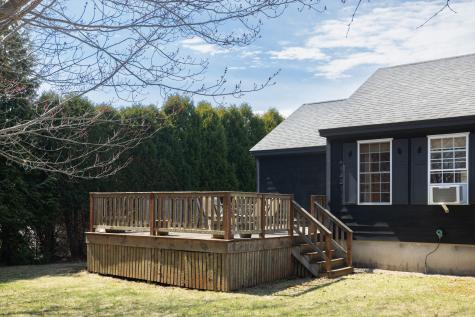 16 Fort Hill Ext Avenue York ME 03909