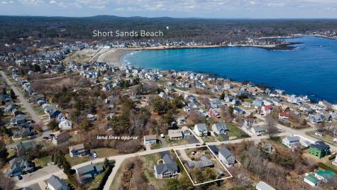 16 Fort Hill Ext Avenue York ME 03909