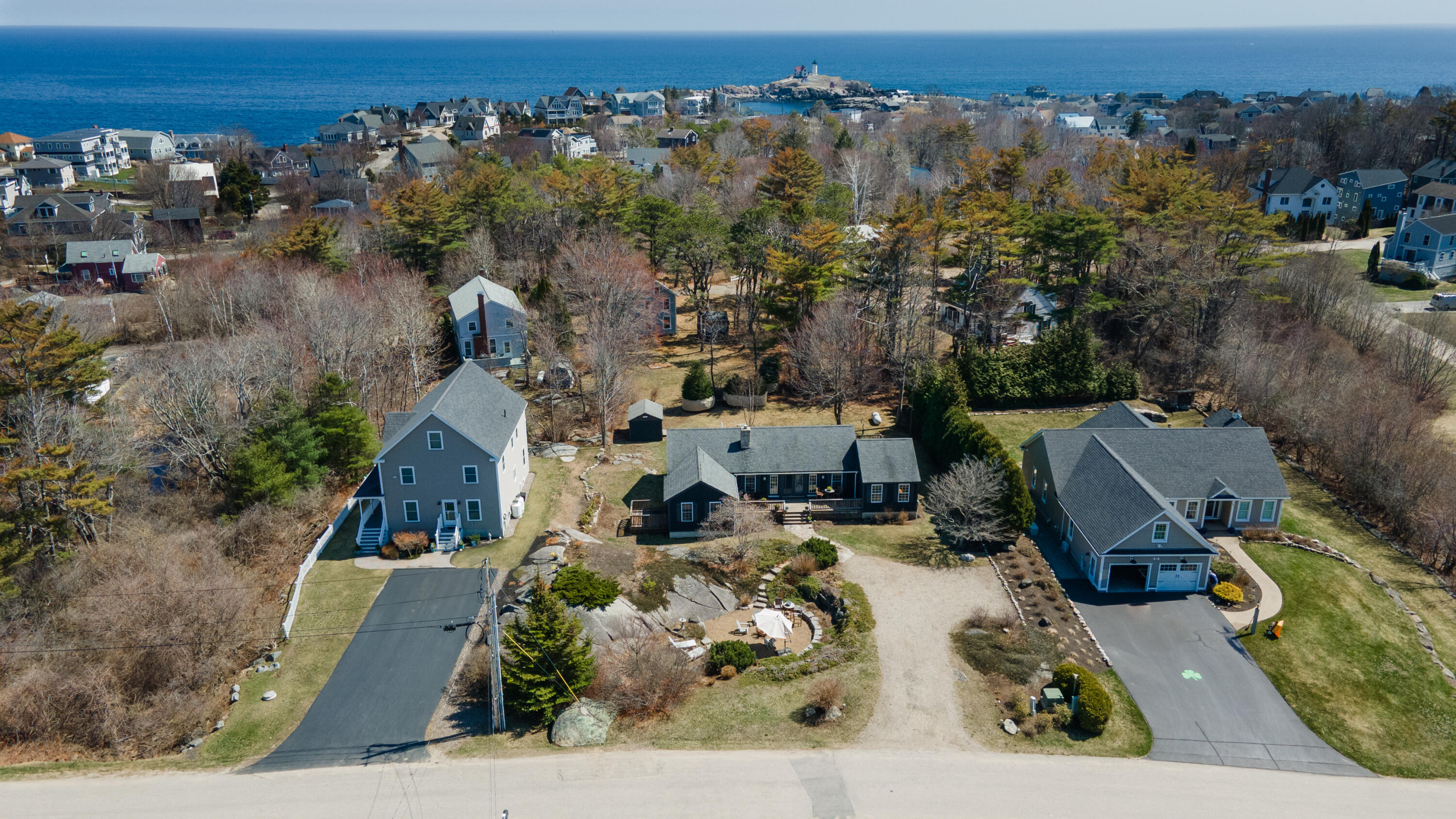 16 Fort Hill Ext Avenue York ME 03909