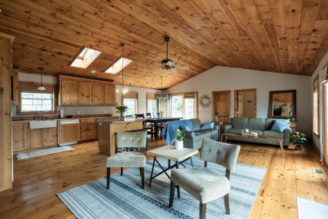 16 Fort Hill Ext Avenue York ME 03909