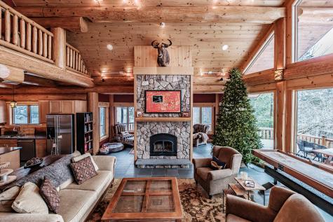 71 Vail Drive Newry ME 04261